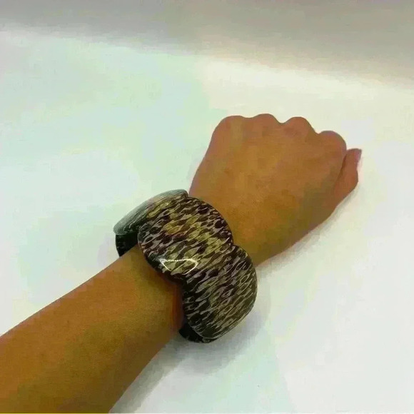 Jewelry - Vintage Wooden Bracelet Animal Print Coated Stretchy